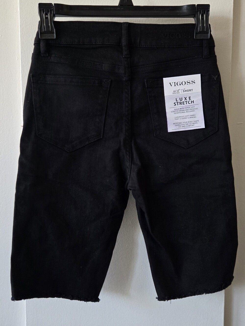 Vigoss Black Cropped Bermuda Jeans with Raw Hem - Picture 3 of 4